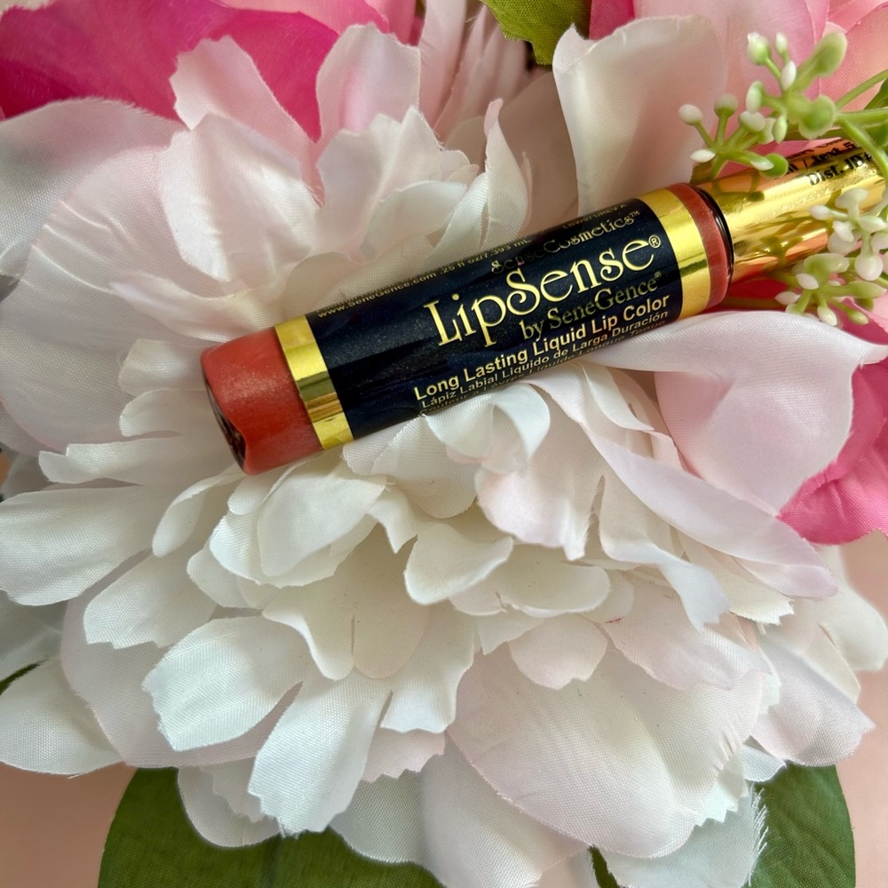 Lipsense Heartbreaker color